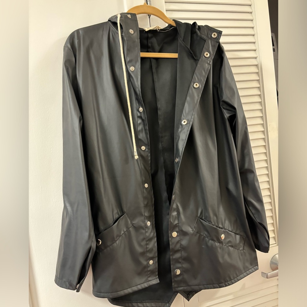 🖤LF Rain Jacket🖤 - Picture 2 of 5